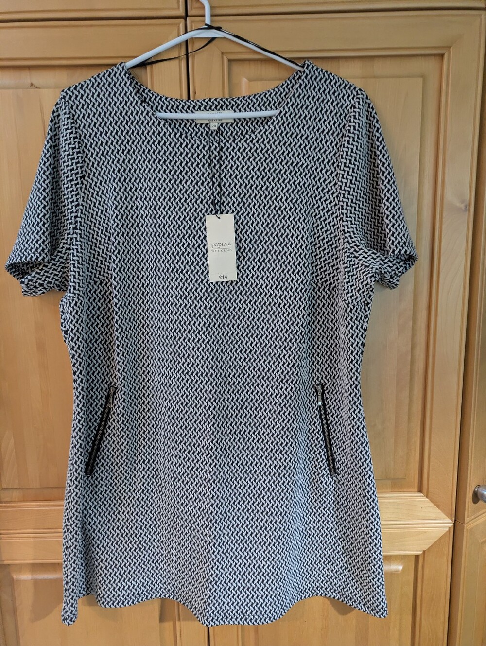 NWT Papaya Shift Dress Size 14/16